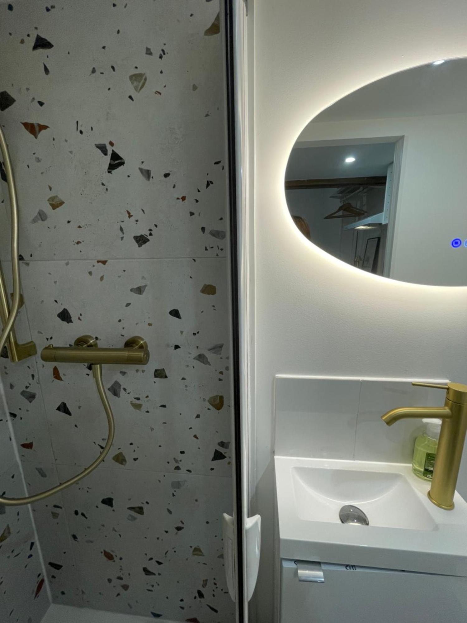 « Le Good Spot » Studio Hypercentre Renove/Wifi/Clim Montpellier Exterior photo